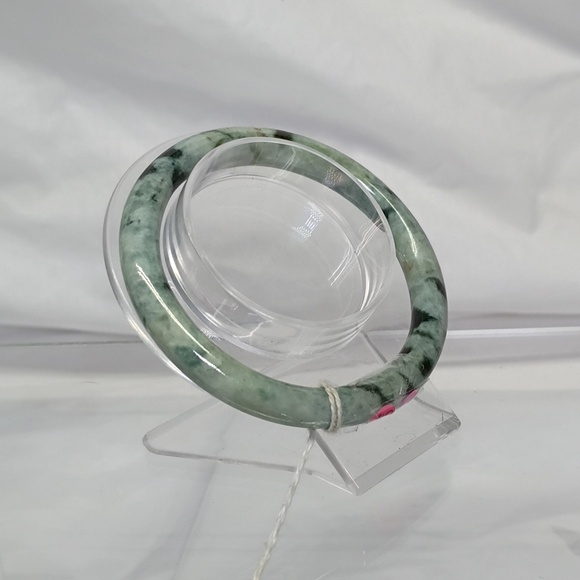 Jadeite Bangle - Picture 5 of 6